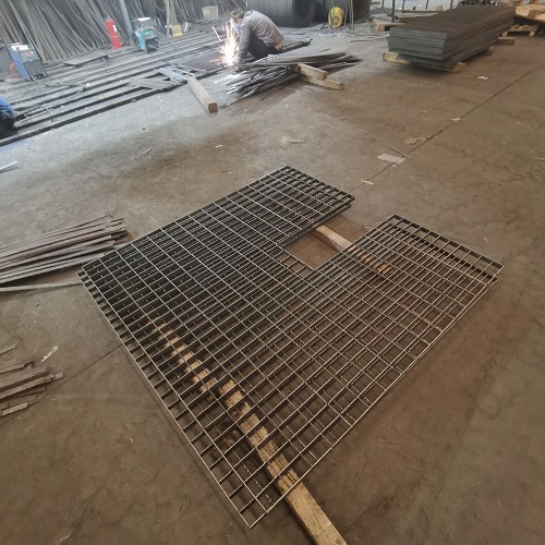 異形鋼格板鋼格柵板的技術創(chuàng)新及海外市場